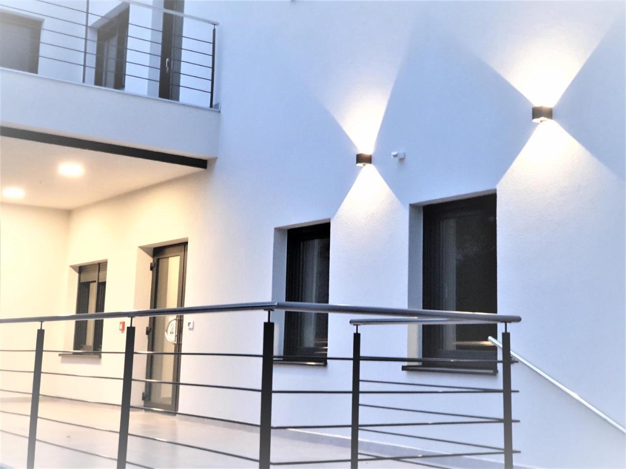 Smart Hostel Slavonski Brod Exterior photo